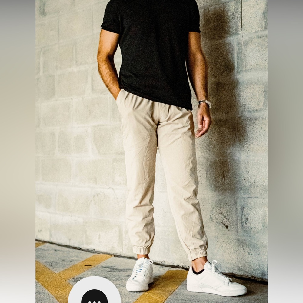 Under 510 men’s lux athleisure joggers khaki colored